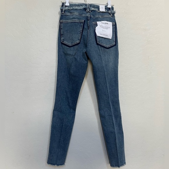 Good American Good Legs Under Fray Waistband High Rise Skinny Jeans size 4 (27) - Picture 5 of 11